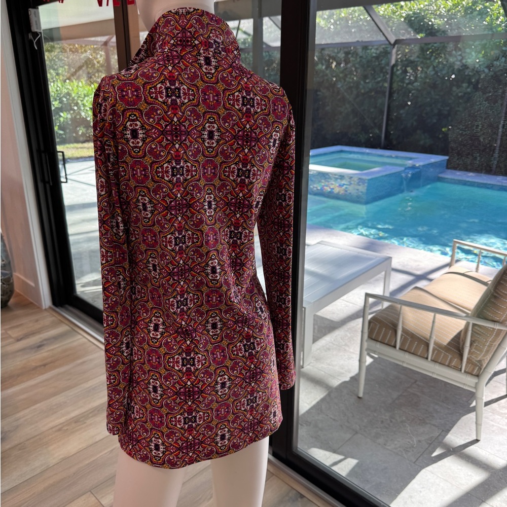 Colorful Patterned Long Sleeve Top - Picture 2 of 3